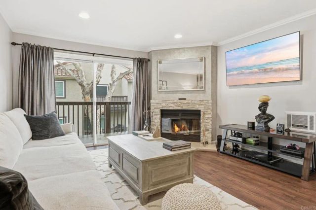 7702 Caminito Puerto 204, Carlsbad, CA 92009