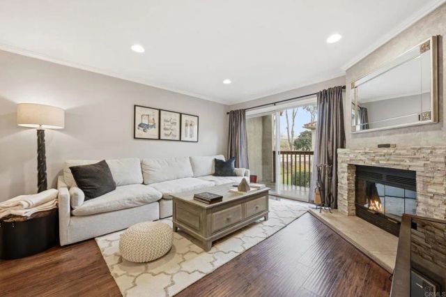 7702 Caminito Puerto 204, Carlsbad, CA 92009