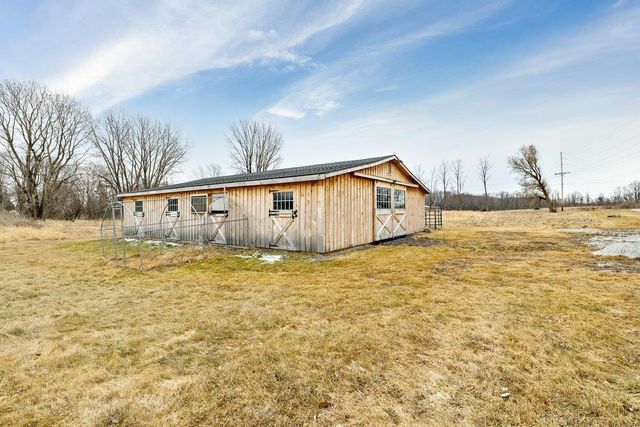 95 Center Bay Road, Alburgh, VT 05440