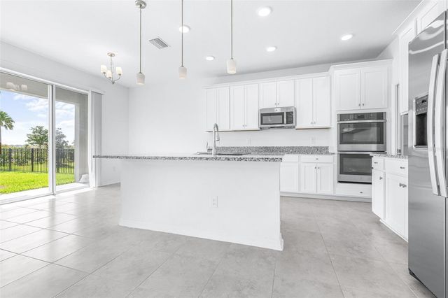 5246 CURRANT STREET, Lakeland, FL 33811