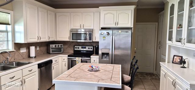 188 Oak Grove Drive, Brandon, MS 39047