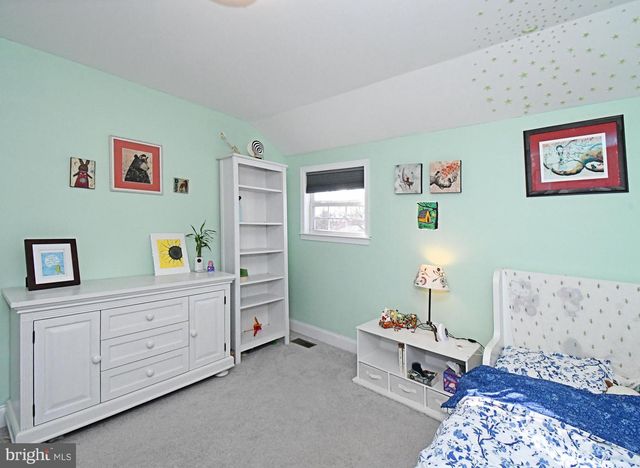 210 BECKER RD, North Wales, PA 19454