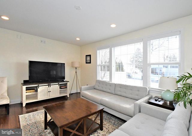 210 BECKER RD, North Wales, PA 19454