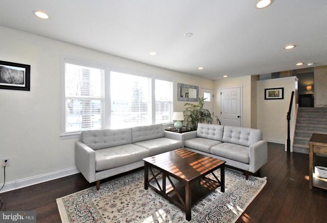 210 BECKER RD, North Wales, PA 19454