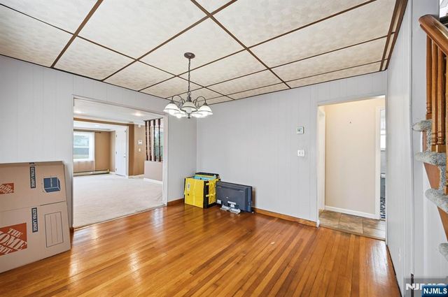 719 Teneyck Avenue, Lyndhurst, NJ 07071