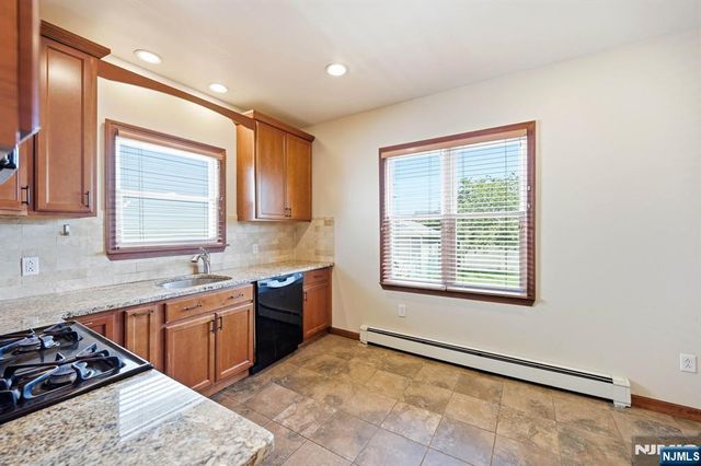 719 Teneyck Avenue, Lyndhurst, NJ 07071