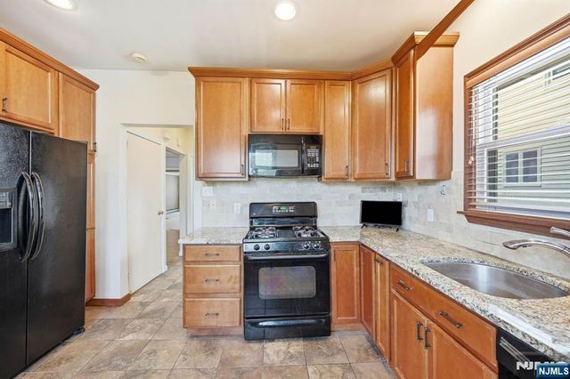 719 Teneyck Avenue, Lyndhurst, NJ 07071