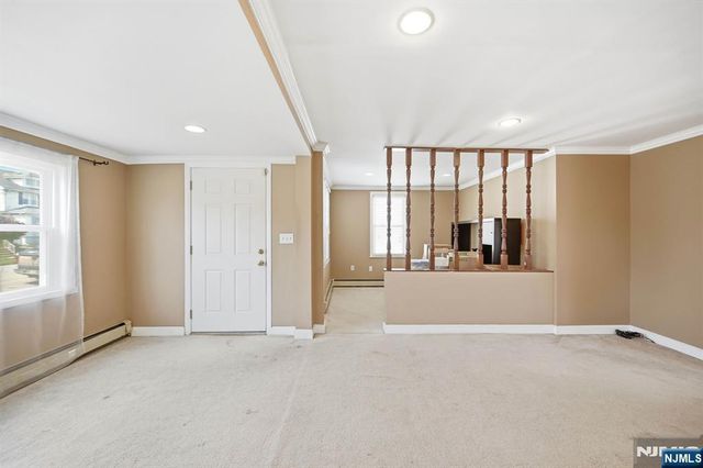 719 Teneyck Avenue, Lyndhurst, NJ 07071