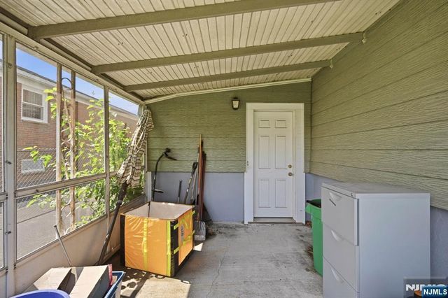 719 Teneyck Avenue, Lyndhurst, NJ 07071