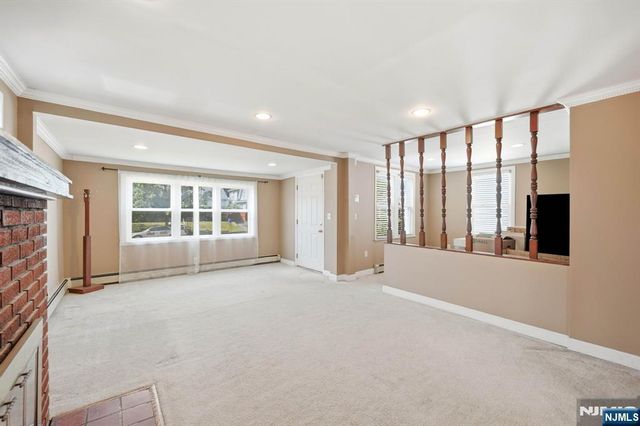 719 Teneyck Avenue, Lyndhurst, NJ 07071