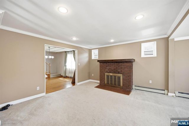 719 Teneyck Avenue, Lyndhurst, NJ 07071