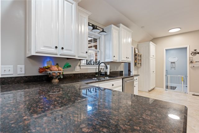 3516 Heritage Green Way, Cookeville, TN 38506