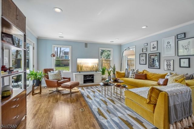 23 Mount Vernon Rd, Montclair Twp., NJ 07043