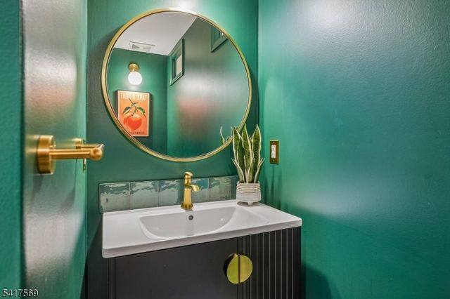 23 Mount Vernon Rd, Montclair Twp., NJ 07043