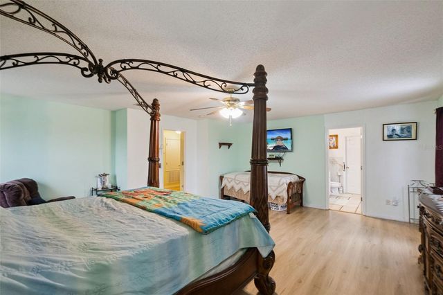 7506 FORDHAM CREEK LANE, Orlando, FL 32818