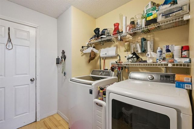 7506 FORDHAM CREEK LANE, Orlando, FL 32818