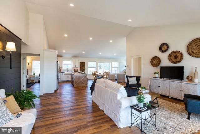 783 LITTLE ELK CREEK RD, Oxford, PA 19363