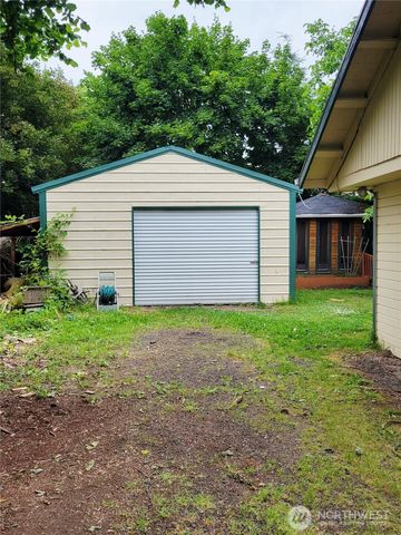 621 S 2nd Street, Toledo, WA 98591