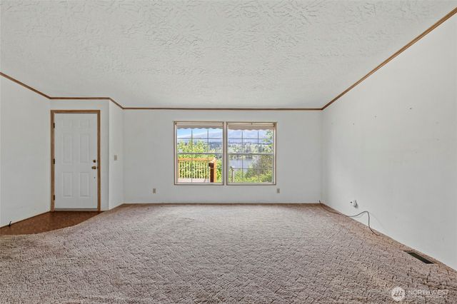 18206 W Big Lake Boulevard, Mount Vernon, WA 98274
