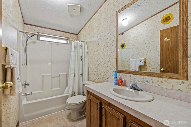 18206 W Big Lake Boulevard, Mount Vernon, WA 98274