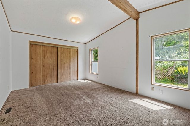 18206 W Big Lake Boulevard, Mount Vernon, WA 98274