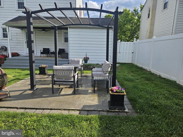 303 TROY AVE, Wilmington, DE 19804
