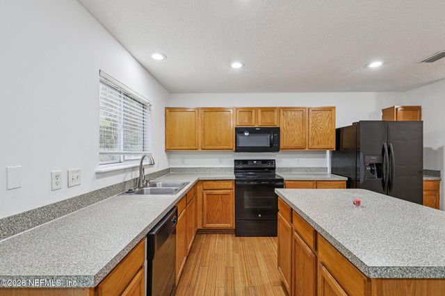 7222 BEEKMAN LAKE Drive S, Jacksonville, FL 32222