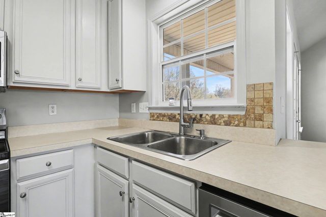 1 Long Pond Court, Greer, SC 29651