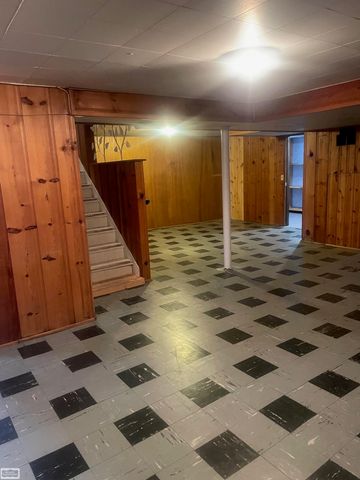 25625 Ronald Street, Roseville, MI 48066