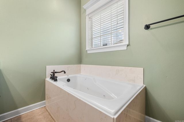 516 Crepe Myrtle Loop, Cabot, AR 72023