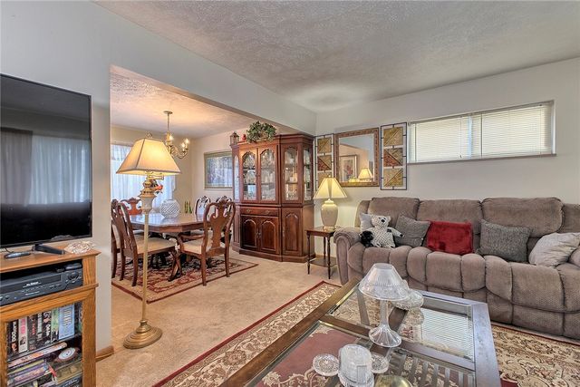 545 Greenridge Road, New Kensington, PA 15068