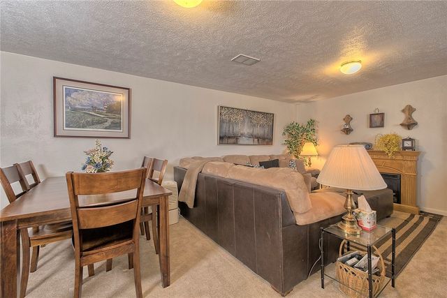 545 Greenridge Road, New Kensington, PA 15068