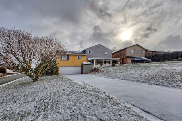 545 Greenridge Road, New Kensington, PA 15068