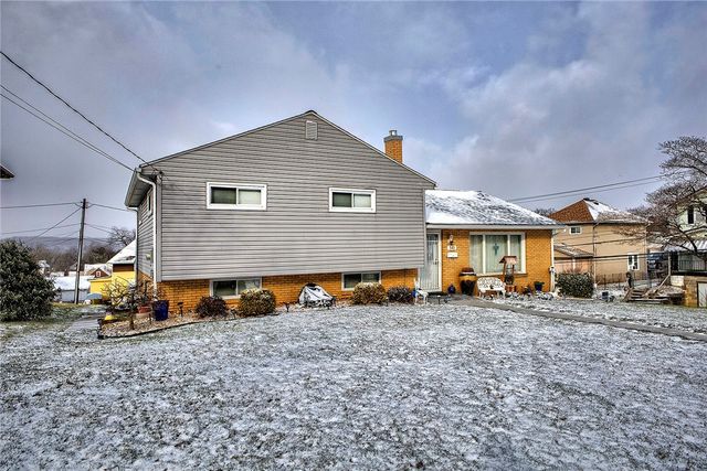 545 Greenridge Road, New Kensington, PA 15068