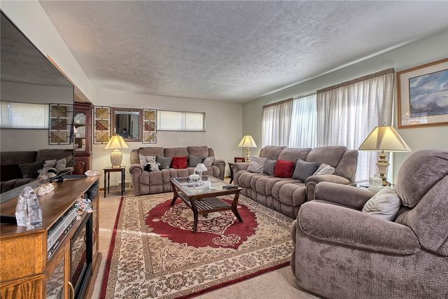 545 Greenridge Road, New Kensington, PA 15068