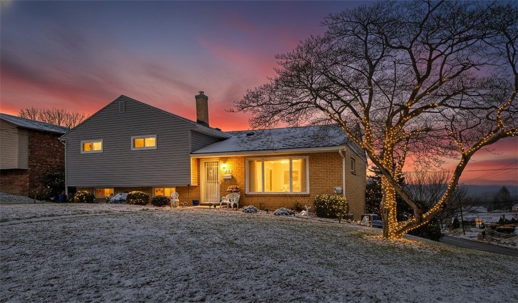 545 Greenridge Road, New Kensington, PA 15068