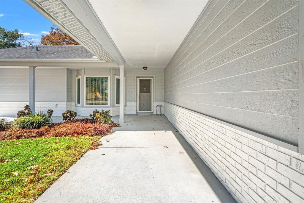 Image 4 of property listing at 3119 SAW MILL LANE, Spring Hill, FL 34606