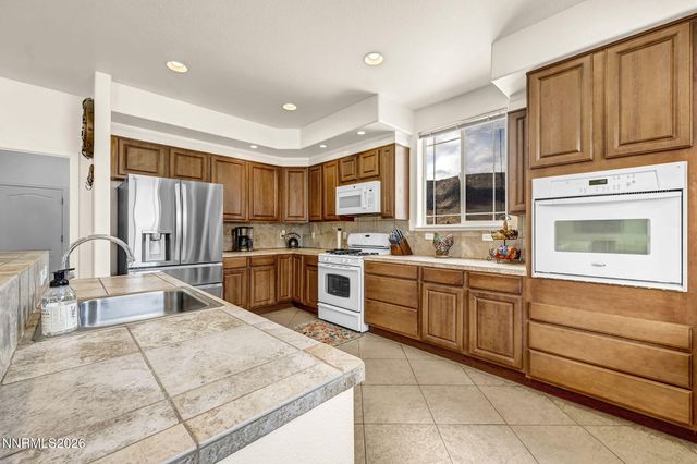 295 Descanso Lane, Sparks, NV 89441