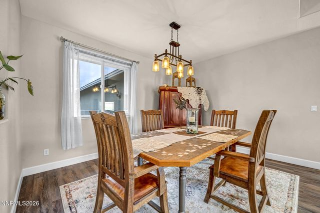 295 Descanso Lane, Sparks, NV 89441