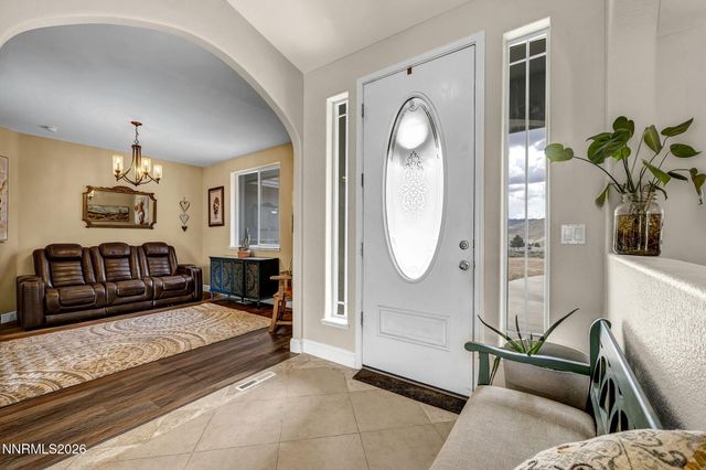 295 Descanso Lane, Sparks, NV 89441