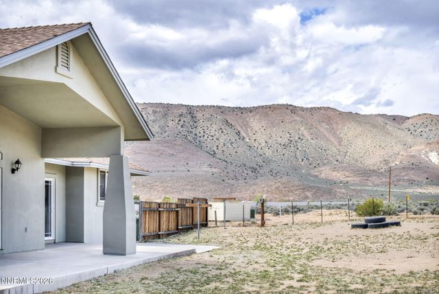 295 Descanso Lane, Sparks, NV 89441