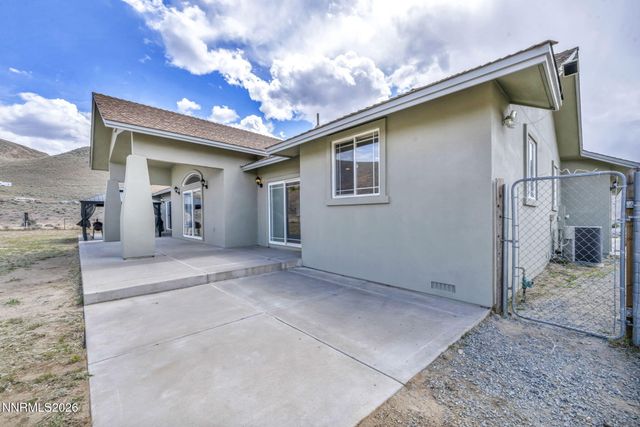 295 Descanso Lane, Sparks, NV 89441