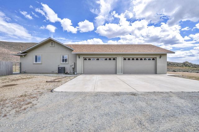 295 Descanso Lane, Sparks, NV 89441
