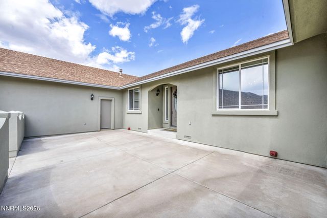 295 Descanso Lane, Sparks, NV 89441