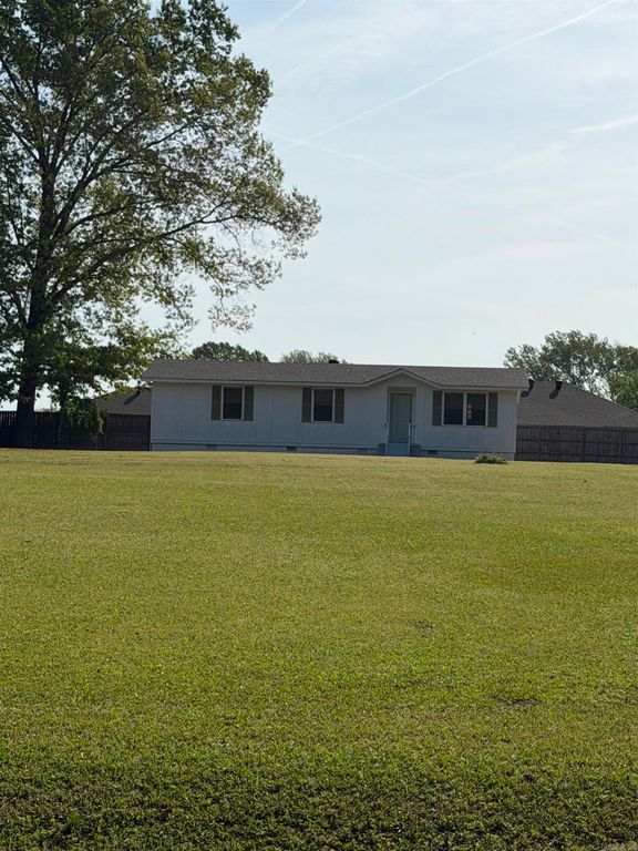 315 vise Ln, Cabool, AR 72023