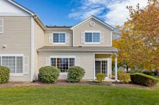 169 Braxton Lane, Aurora, IL 60504