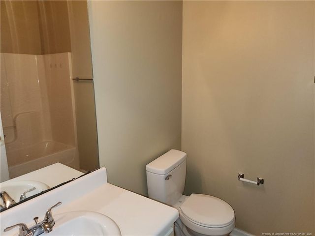 532-2 Lionshead Road, Fayetteville, NC 28311