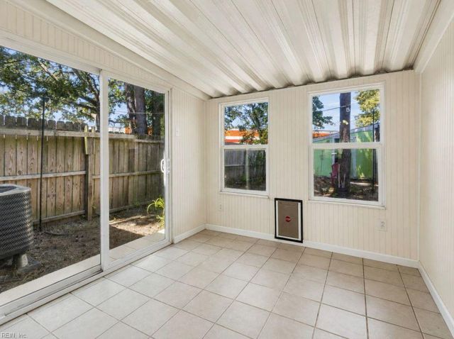1056 Coastaway DR, Virginia Beach, VA 23451