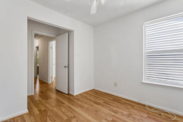1056 Coastaway DR, Virginia Beach, VA 23451