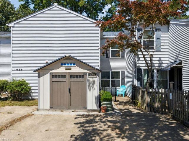 1056 Coastaway DR, Virginia Beach, VA 23451